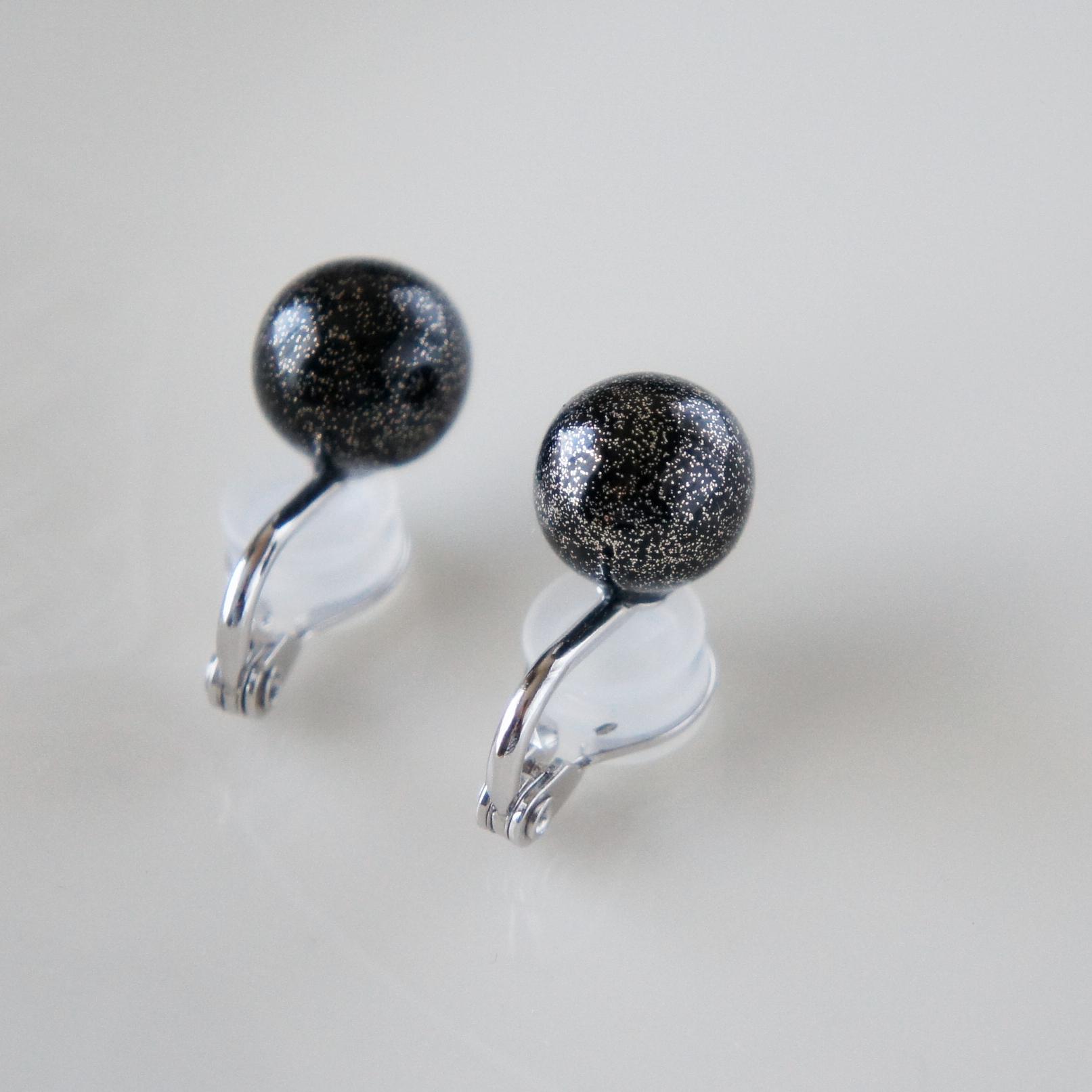 星空の一粒イヤリング・スターリーブラック【漆塗り　伝統工芸　Silver925　痛くないイヤリング】1枚目の画像