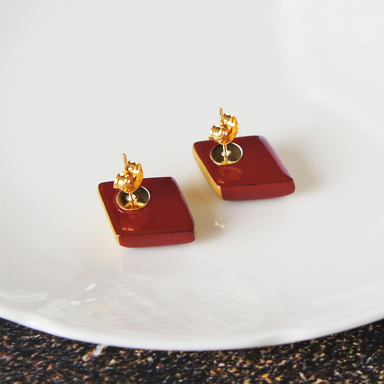 【ワケありな逸品】艶やかな美　漆塗りピアス　ダイヤ・赤×金 | 5枚目